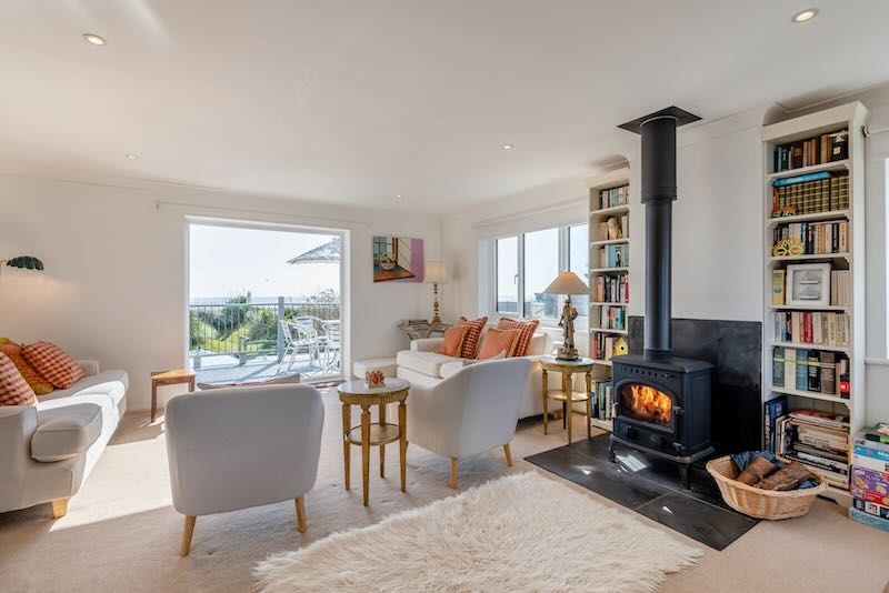 Beach House holiday let in Greatstone, Kent. Sitting room.