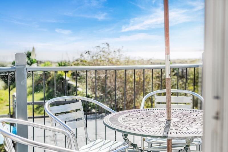 Beach House holiday let in Greatstone, Kent. Terrace.